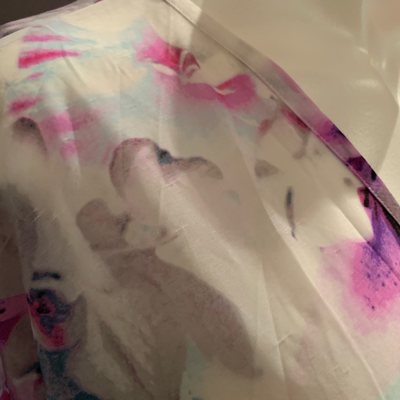 😁   SOLD 😁  Jennifer Lopez Blouse - Picture 3 of 6